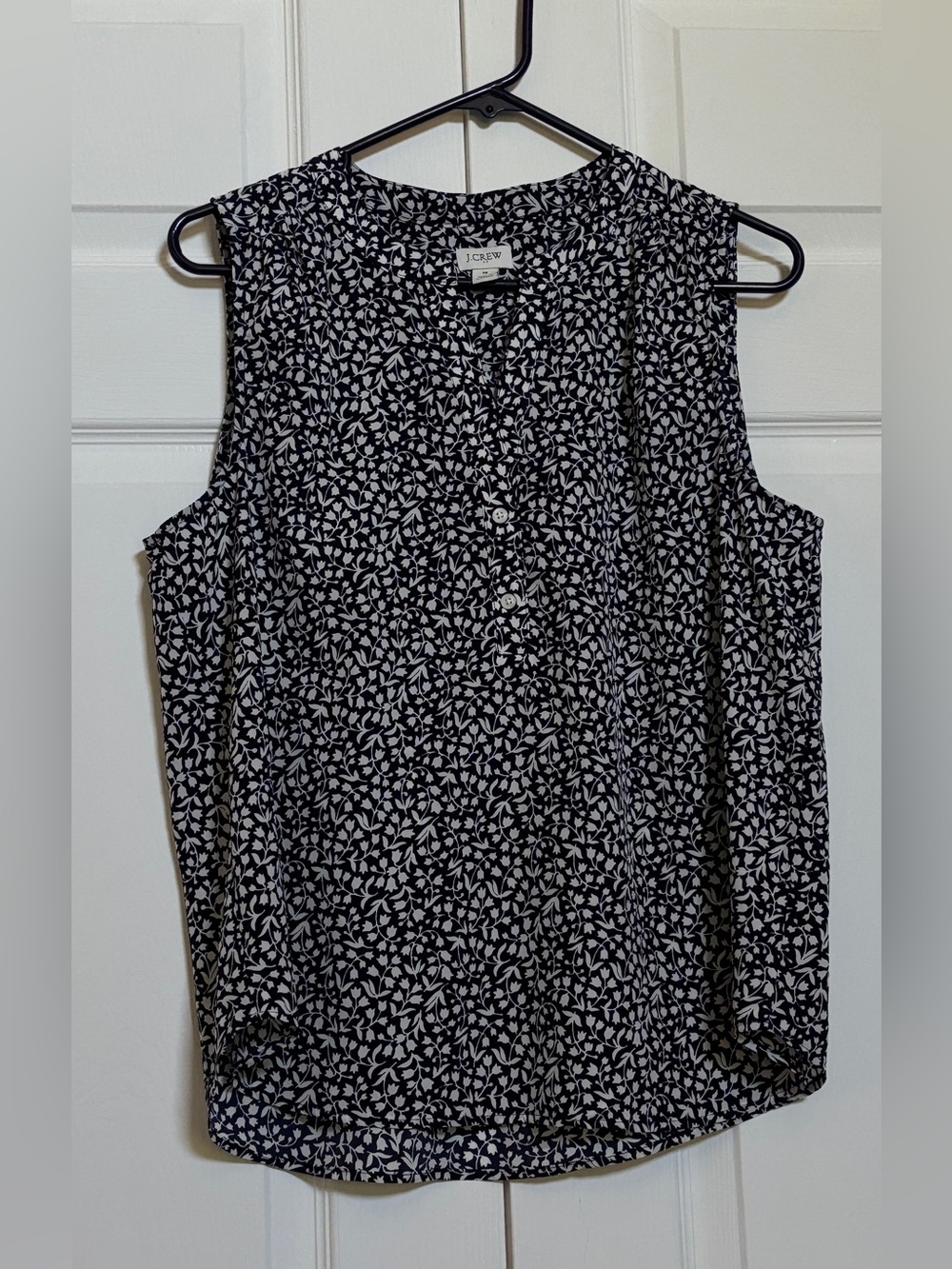Crew Womens Floral Sleeveless Blouse Navy White Button Front Size M